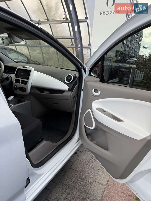 Хэтчбек Renault Zoe 2018 в Львове