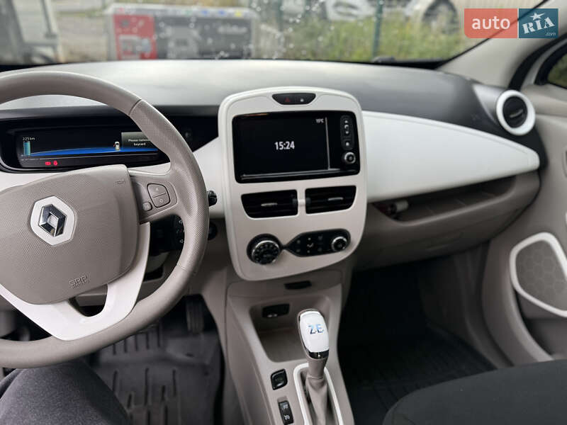 Хэтчбек Renault Zoe 2018 в Львове