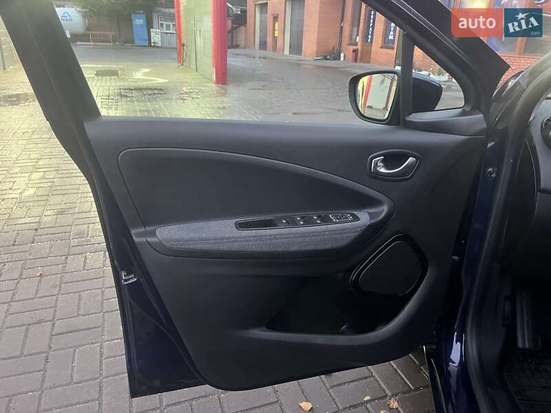 Хэтчбек Renault Zoe 2022 в Дубно