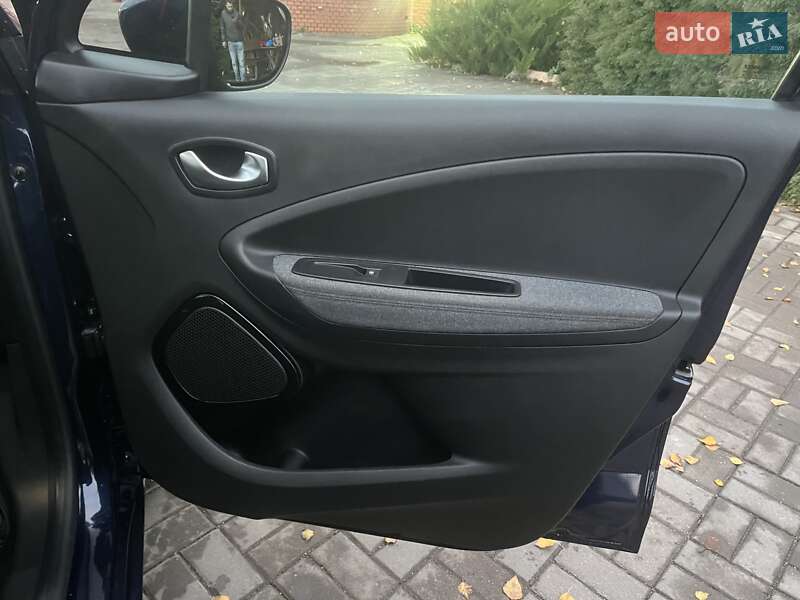 Хэтчбек Renault Zoe 2022 в Дубно
