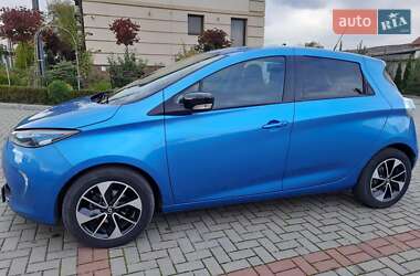 Хэтчбек Renault Zoe 2018 в 