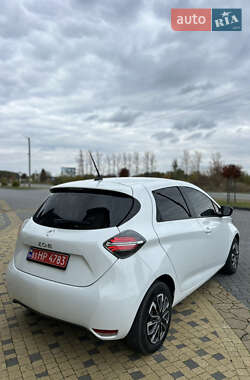 Хэтчбек Renault Zoe 2021 в 