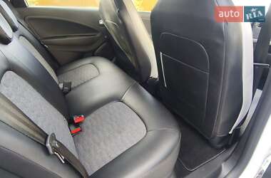 Хетчбек Renault Zoe 2020 в  фото 14 Хетчбек Renault Zoe 2020 в