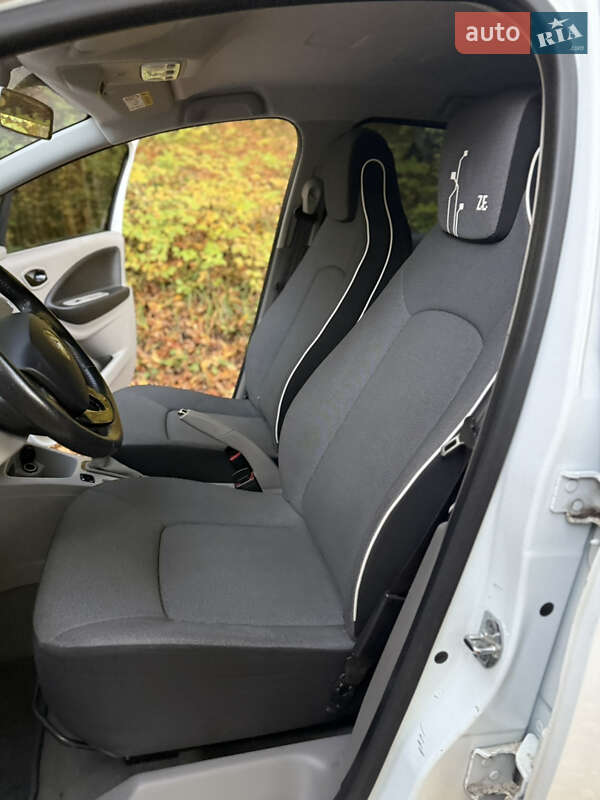Хэтчбек Renault Zoe 2013 в Бережанах