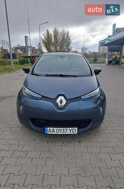 Хэтчбек Renault Zoe 2018 в 
