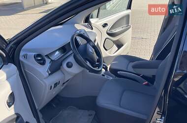 Хетчбек Renault Zoe 2014 в 