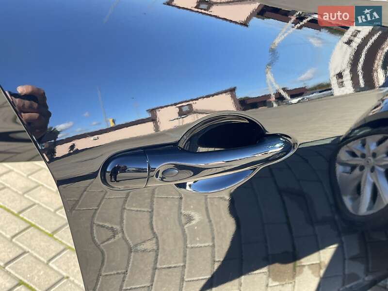Хэтчбек Renault Zoe 2014 в Ровно