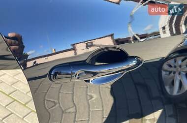 Хетчбек Renault Zoe 2014 в 