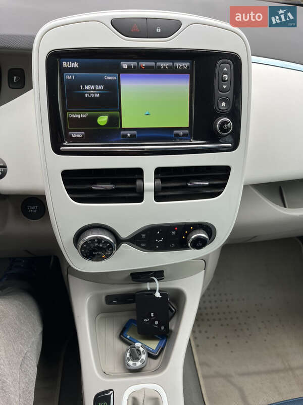 Хетчбек Renault Zoe 2013 в Звягелі фото 29 Хетчбек Renault Zoe 2013 в Звягелі