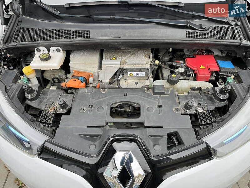 Хетчбек Renault Zoe 2013 в Звягелі фото 33 Хетчбек Renault Zoe 2013 в Звягелі