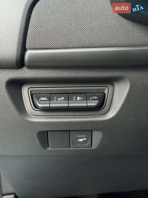 Хэтчбек Renault Zoe 2020 в Городке фото 42 Хэтчбек Renault Zoe 2020 в Городке