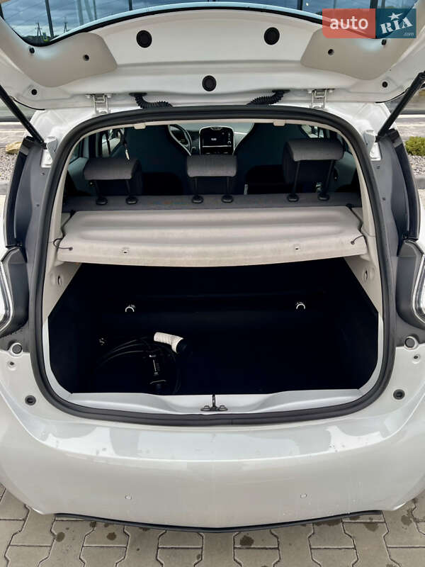 Хэтчбек Renault Zoe 2015 в Луцке фото 12 Хэтчбек Renault Zoe 2015 в Луцке