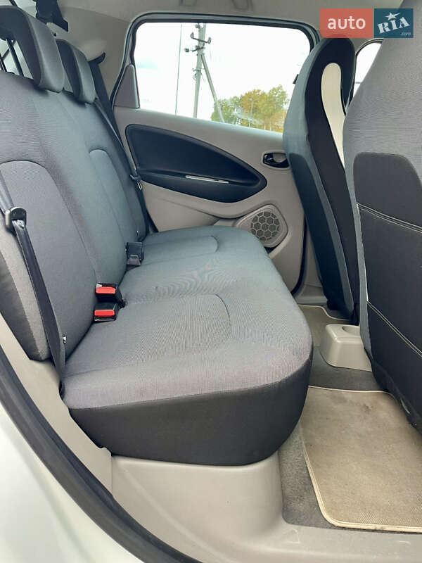 Хэтчбек Renault Zoe 2015 в Луцке фото 16 Хэтчбек Renault Zoe 2015 в Луцке