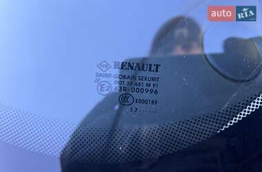 Хэтчбек Renault Zoe 2017 в 