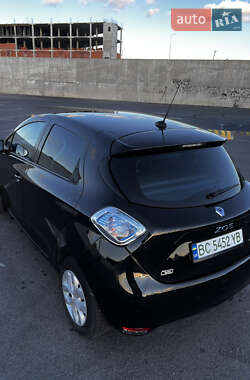 Хэтчбек Renault Zoe 2014 в 