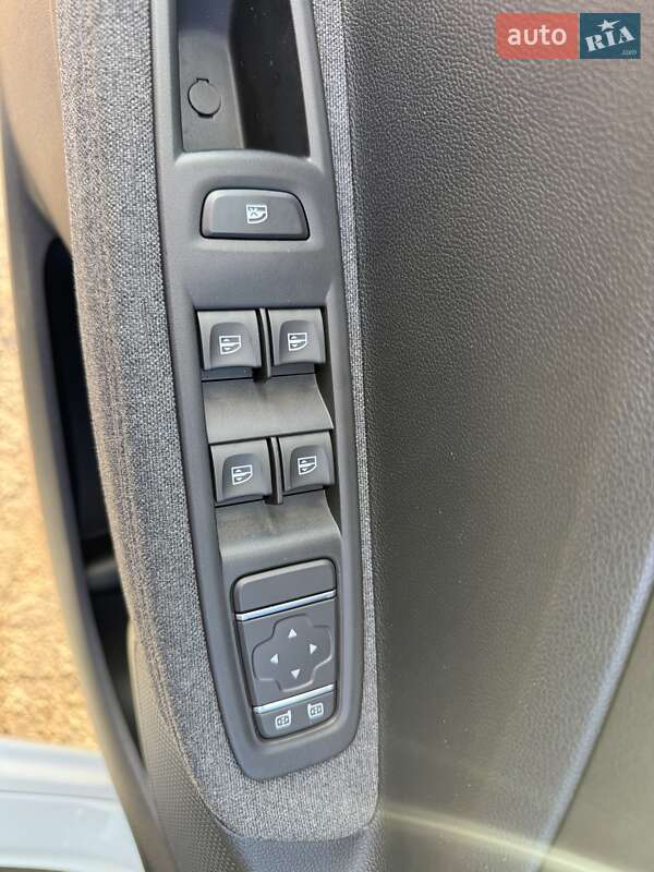 Хетчбек Renault Zoe 2021 в Житомирі фото 11 Хетчбек Renault Zoe 2021 в Житомирі