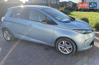 Хетчбек Renault Zoe 2015 в  фото 10 Хетчбек Renault Zoe 2015 в