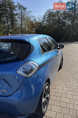 Хэтчбек Renault Zoe 2019 в 