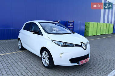 Хетчбек Renault Zoe 2014 в  фото 5 Хетчбек Renault Zoe 2014 в