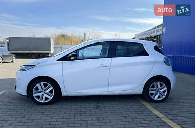 Хетчбек Renault Zoe 2014 в  фото 12 Хетчбек Renault Zoe 2014 в