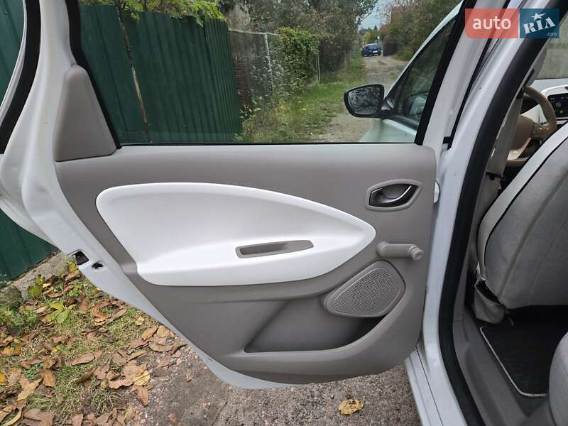 Хэтчбек Renault Zoe 2017 в Киеве фото 11 Хэтчбек Renault Zoe 2017 в Киеве