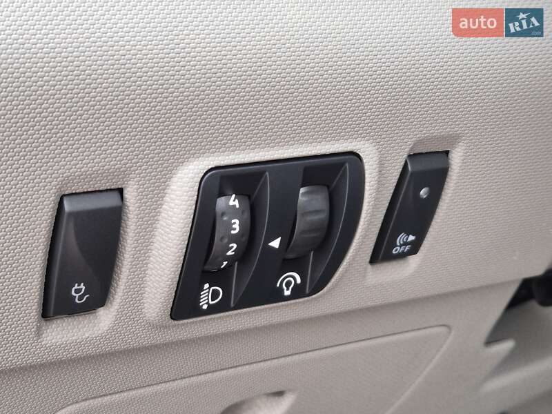 Хетчбек Renault Zoe 2018 в Бердичеві фото 39 Хетчбек Renault Zoe 2018 в Бердичеві