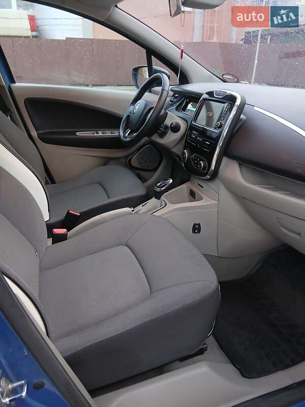 Хэтчбек Renault Zoe 2016 в Черкассах