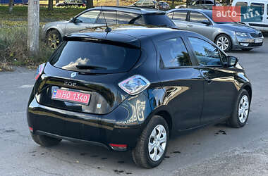 Хетчбек Renault Zoe 2015 в  фото 12 Хетчбек Renault Zoe 2015 в
