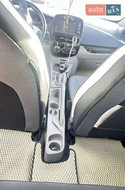 Хэтчбек Renault Zoe 2016 в Городке