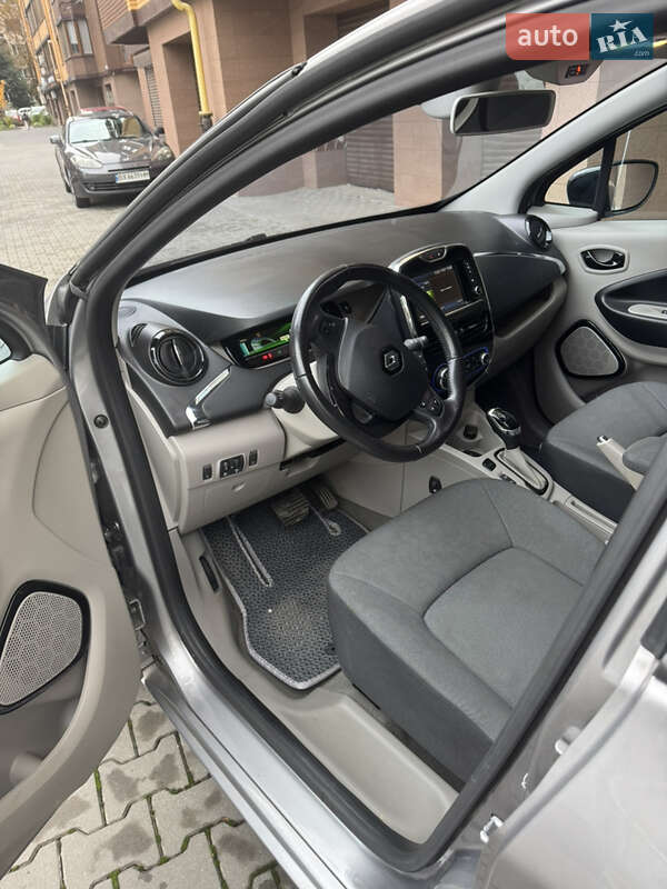 Хэтчбек Renault Zoe 2015 в Хмельницком