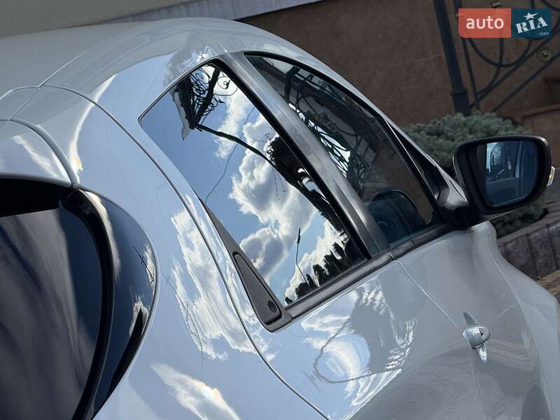 Хетчбек Renault Zoe 2013 в Дрогобичі
