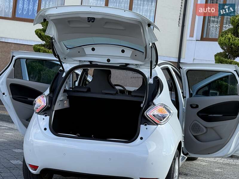 Хетчбек Renault Zoe 2013 в Дрогобичі