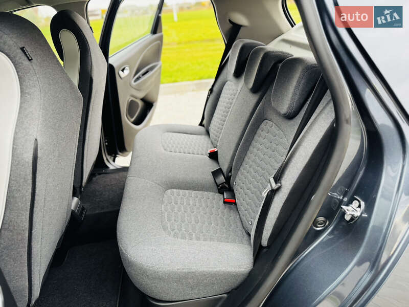 Хэтчбек Renault Zoe 2021 в Здолбунове