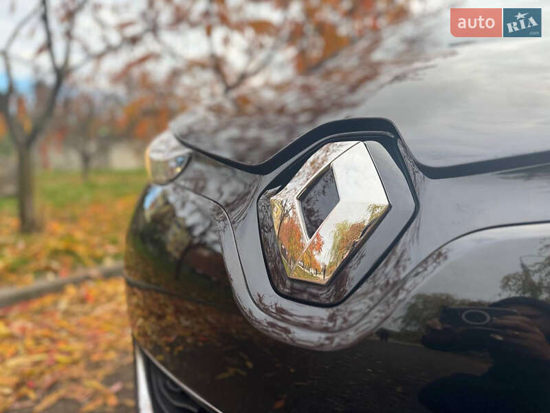 Хетчбек Renault Zoe 2015 в Рівному фото 15 Хетчбек Renault Zoe 2015 в Рівному
