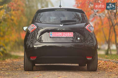 Хетчбек Renault Zoe 2015 в 