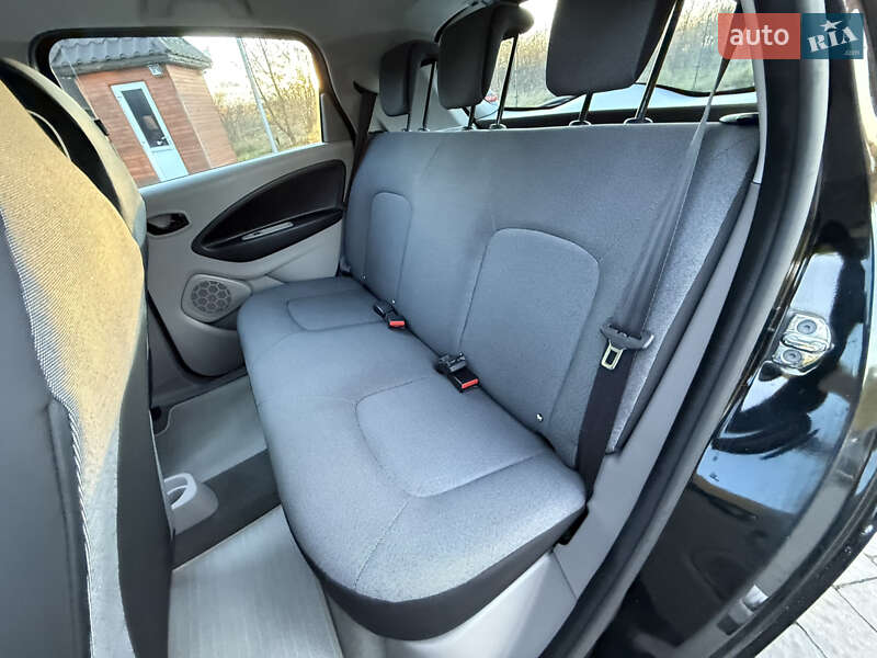 Хетчбек Renault Zoe 2014 в Стрию фото 42 Хетчбек Renault Zoe 2014 в Стрию