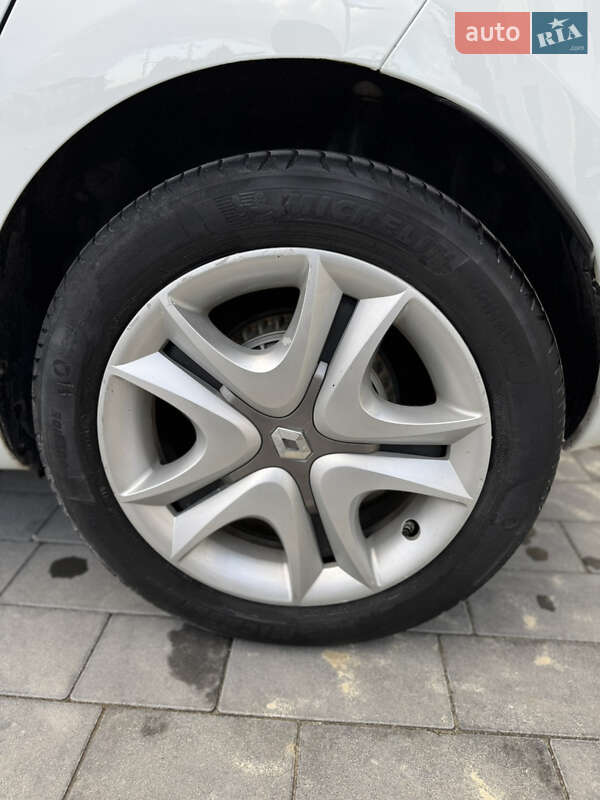 Хетчбек Renault Zoe 2018 в Городку фото 29 Хетчбек Renault Zoe 2018 в Городку