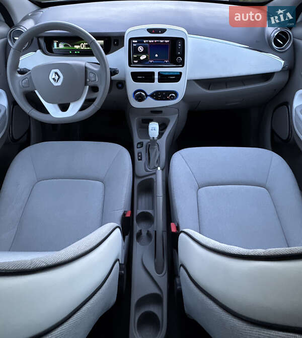 Хэтчбек Renault Zoe 2017 в Самборе фото 53 Хэтчбек Renault Zoe 2017 в Самборе