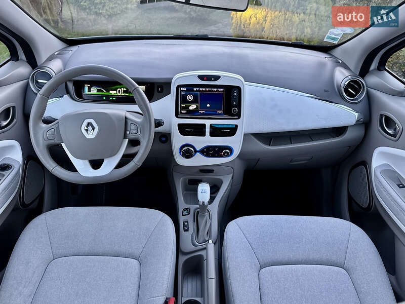 Хэтчбек Renault Zoe 2017 в Самборе фото 49 Хэтчбек Renault Zoe 2017 в Самборе