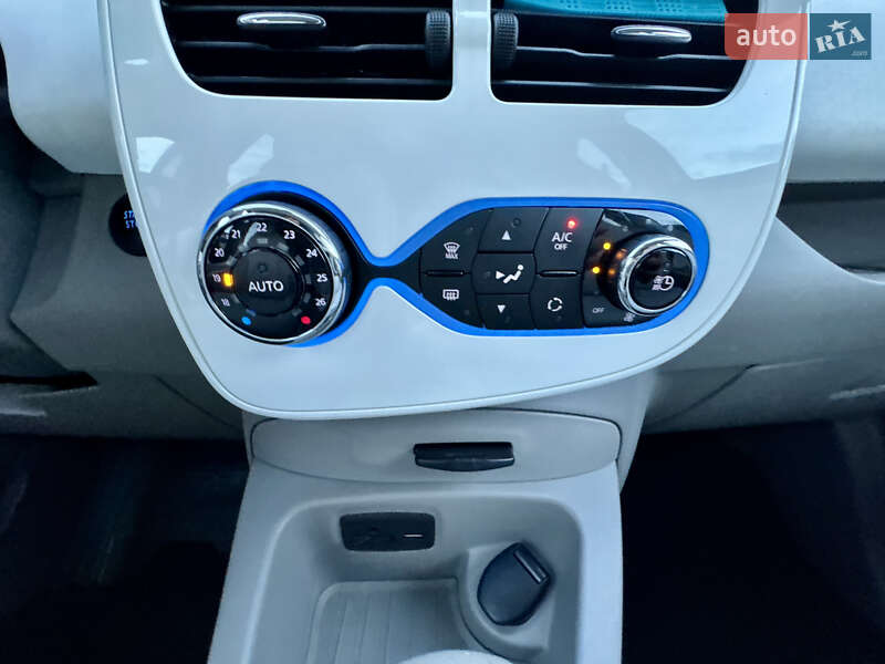 Хэтчбек Renault Zoe 2017 в Самборе фото 56 Хэтчбек Renault Zoe 2017 в Самборе