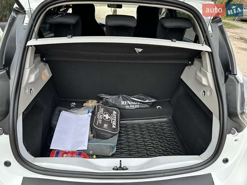 Хэтчбек Renault Zoe 2020 в Бердичеве фото 11 Хэтчбек Renault Zoe 2020 в Бердичеве