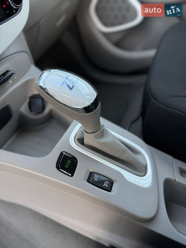 Хетчбек Renault Zoe 2019 в Городку фото 43 Хетчбек Renault Zoe 2019 в Городку
