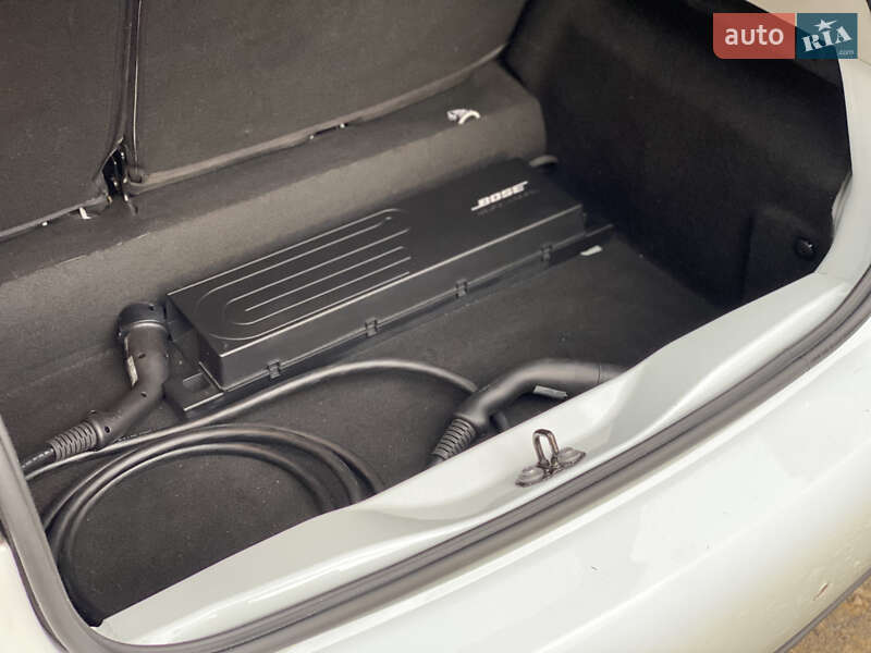 Хэтчбек Renault Zoe 2020 в Тернополе фото 34 Хэтчбек Renault Zoe 2020 в Тернополе