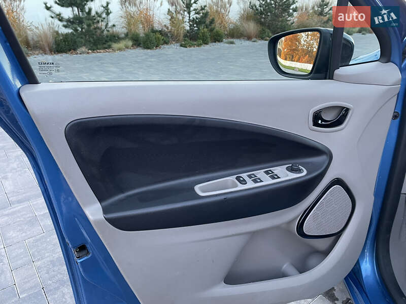 Хэтчбек Renault Zoe 2016 в Луцке фото 24 Хэтчбек Renault Zoe 2016 в Луцке
