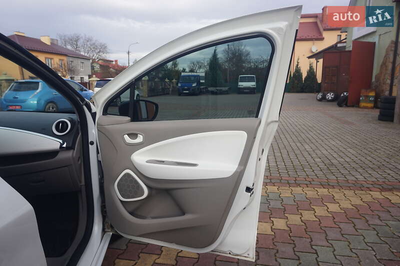 Хэтчбек Renault Zoe 2016 в Самборе фото 37 Хэтчбек Renault Zoe 2016 в Самборе