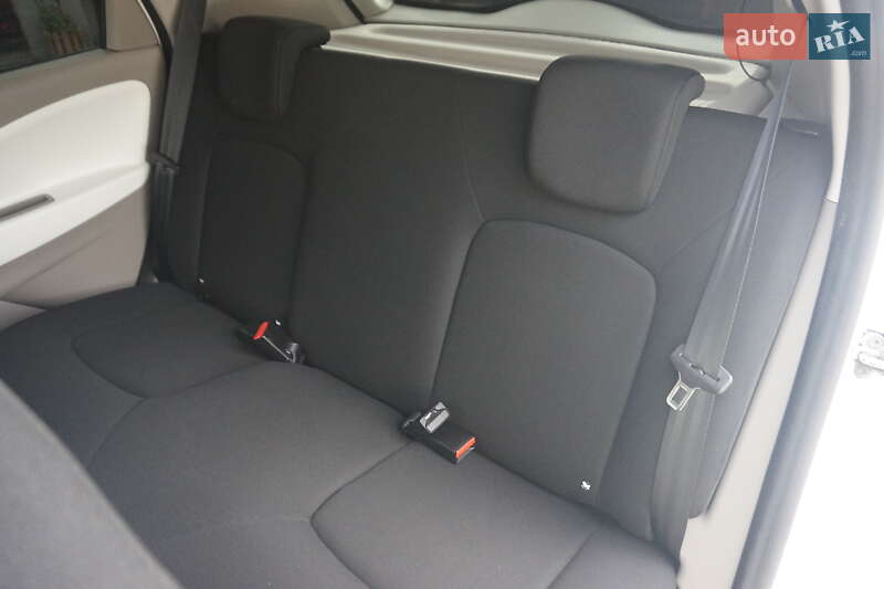 Хэтчбек Renault Zoe 2016 в Самборе фото 46 Хэтчбек Renault Zoe 2016 в Самборе