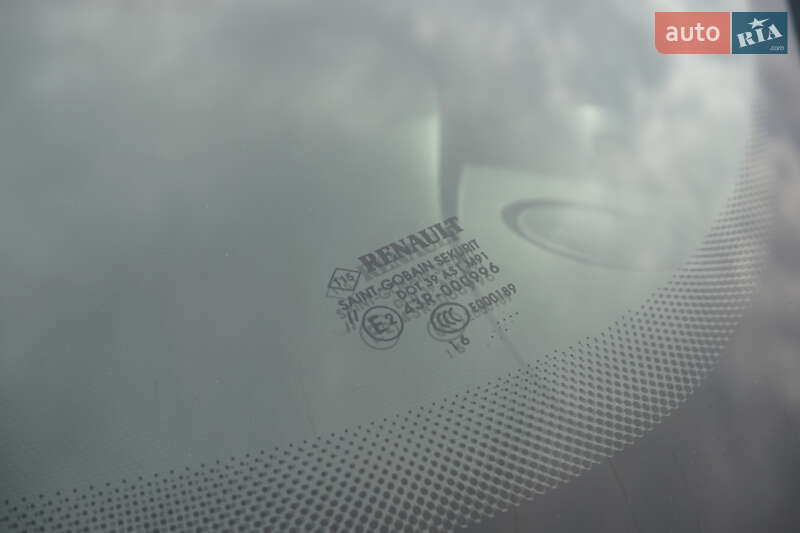 Хэтчбек Renault Zoe 2016 в Самборе фото 57 Хэтчбек Renault Zoe 2016 в Самборе