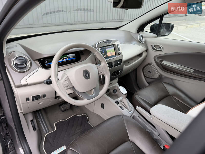 Хэтчбек Renault Zoe 2018 в Дубно