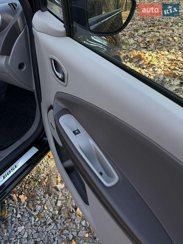 Хэтчбек Renault Zoe 2017 в Бродах фото 18 Хэтчбек Renault Zoe 2017 в Бродах