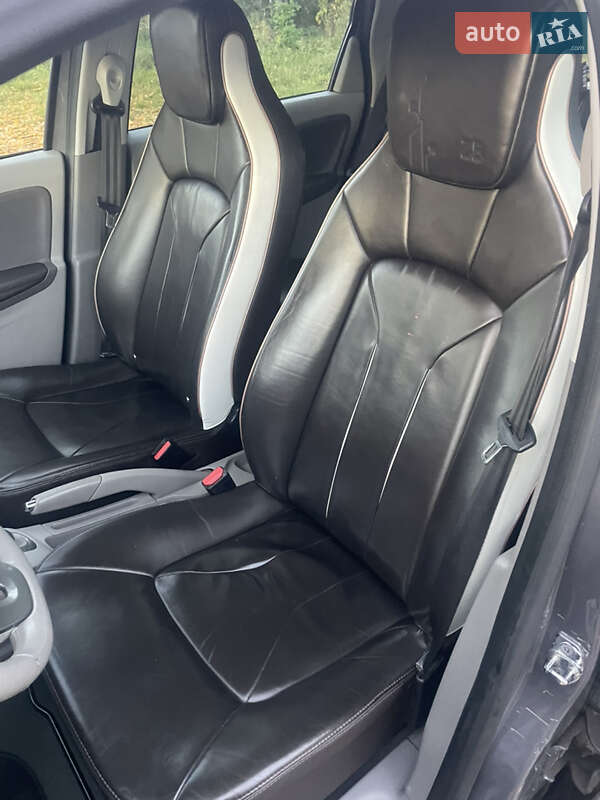 Хетчбек Renault Zoe 2017 в Самборі